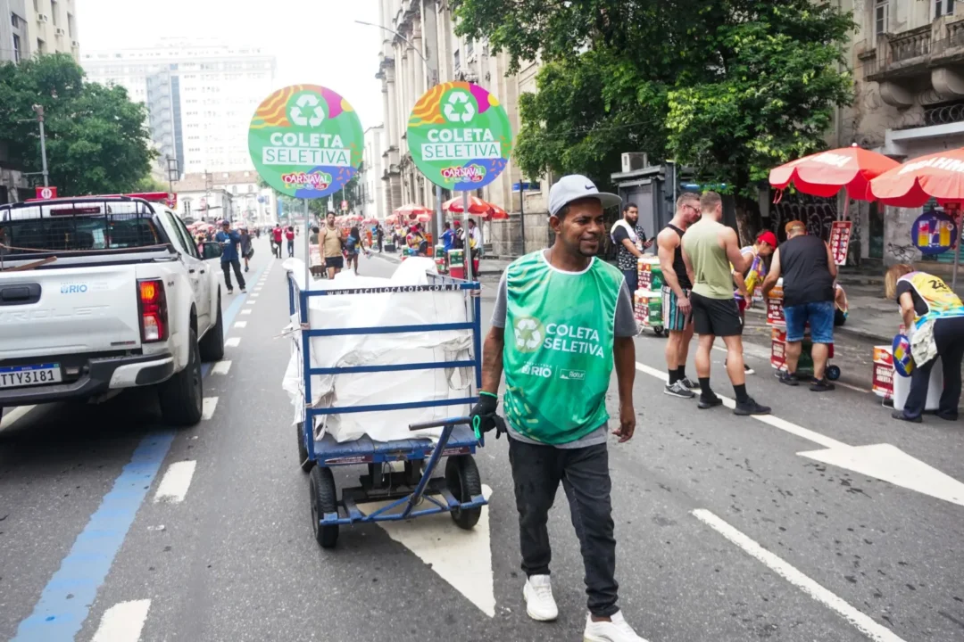 Carnaval de Rua Rio 2026: objetivo é superar o total de resíduos recicláveis coletados ano passado e atingir 100 toneladas
