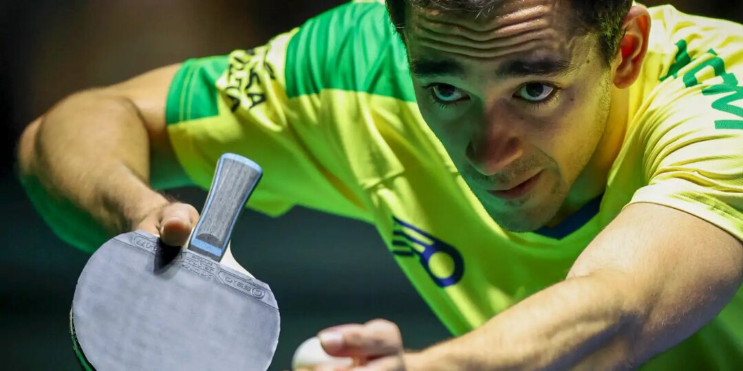 Calderano fica com bronze em Doha após derrota para jovem chinês