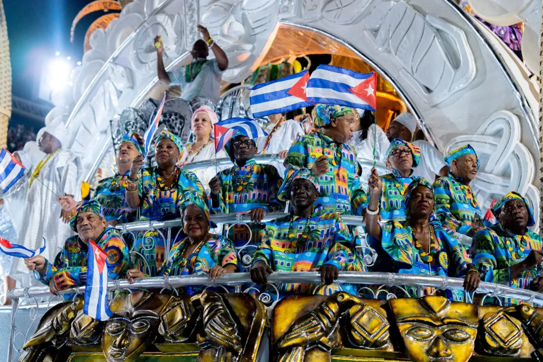 Paulo Erdibre Babalawo, abre os comentários sobre o enredo do Paraíso do Tuiuti, “Lonã Ifá Lukumí” — com olhar de sacerdote de Ifá