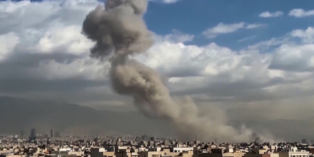 Israel lança nova onda de ataques contra o Irã