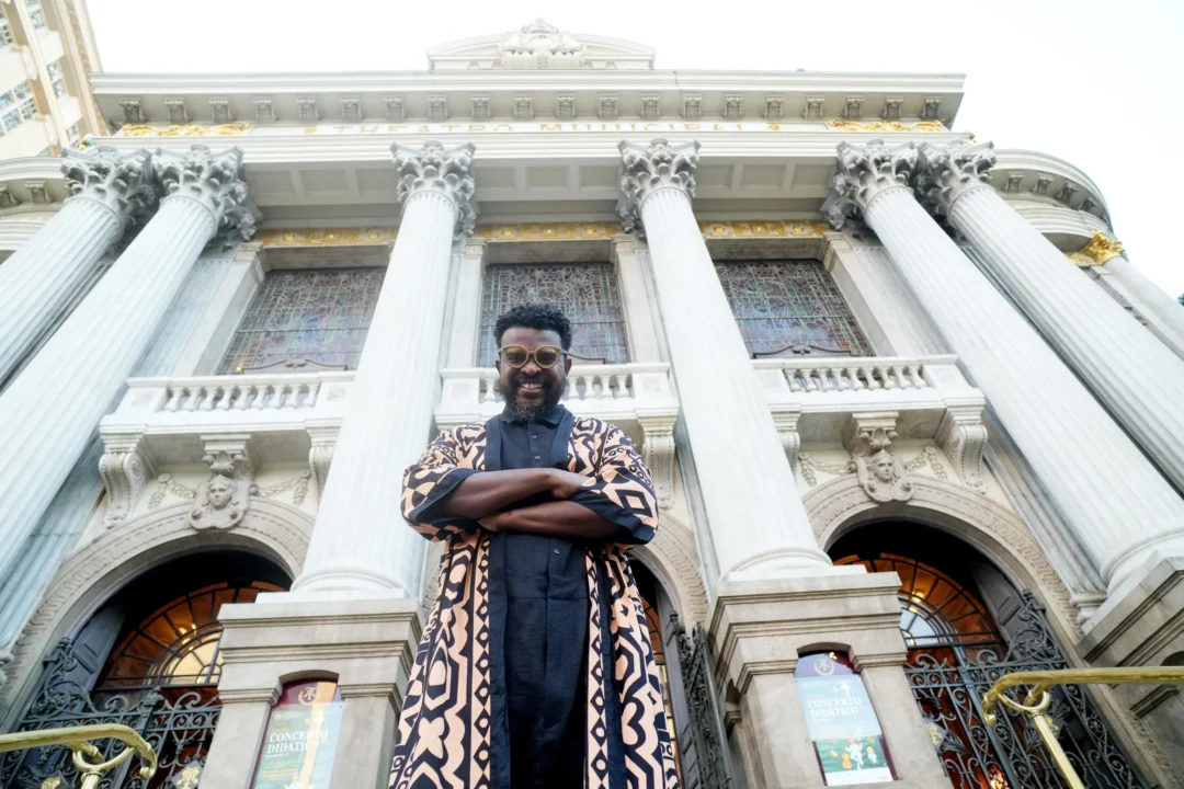 Do Catiri ao Municipal: Nego Álvaro celebra 10 anos de carreira com show “Festa do Samba” no Theatro Municipal do Rio de Janeiro