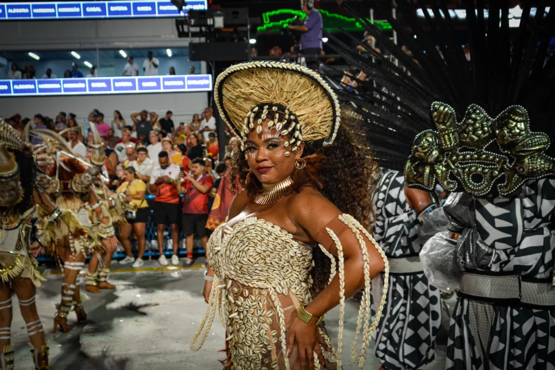 União de Maricá renova com Kellyn Rosa à frente da ala de passistas para o Carnaval 2027