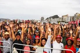 Carnaval Fan Fest 2026 transforma Copacabana no coração da folia