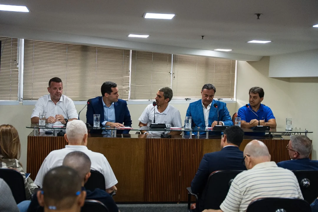 Liesa e Prefeitura do Rio definem plano progressivo para o Grupo Especial chegar a 15 escolas até 2030